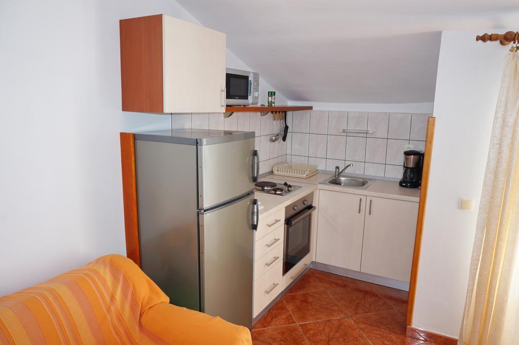 Apartments Ivona Лумбарда Стая снимка