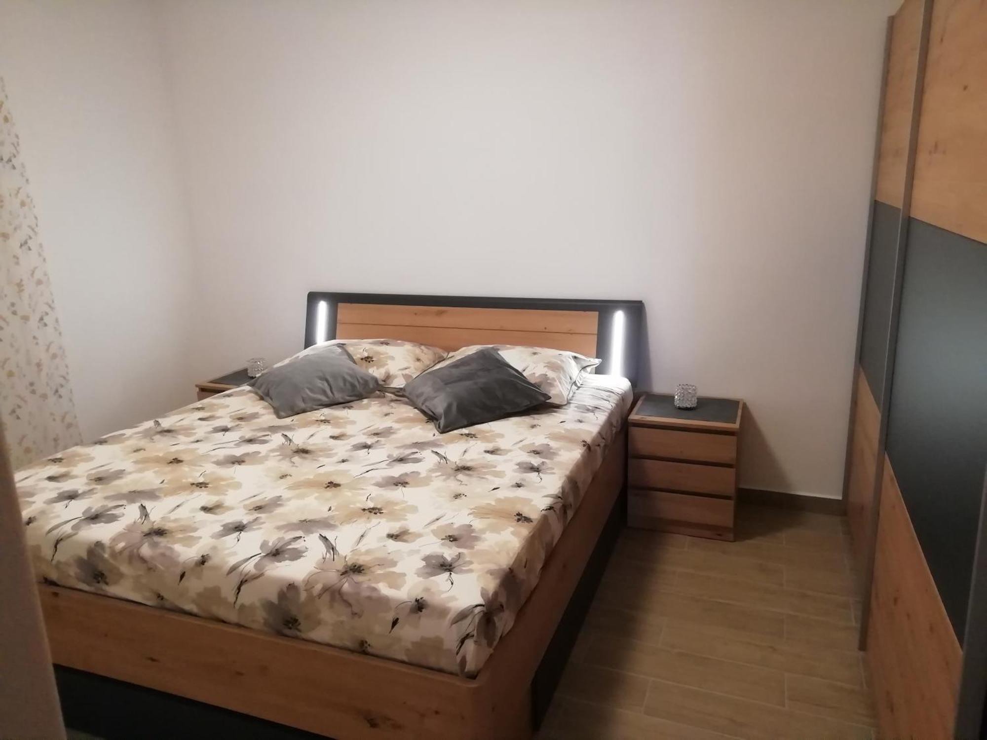 Apartments Ivona Лумбарда Екстериор снимка
