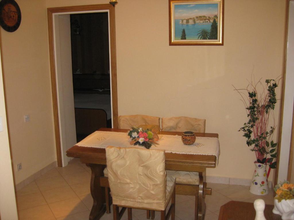 Apartments Ivona Лумбарда Стая снимка