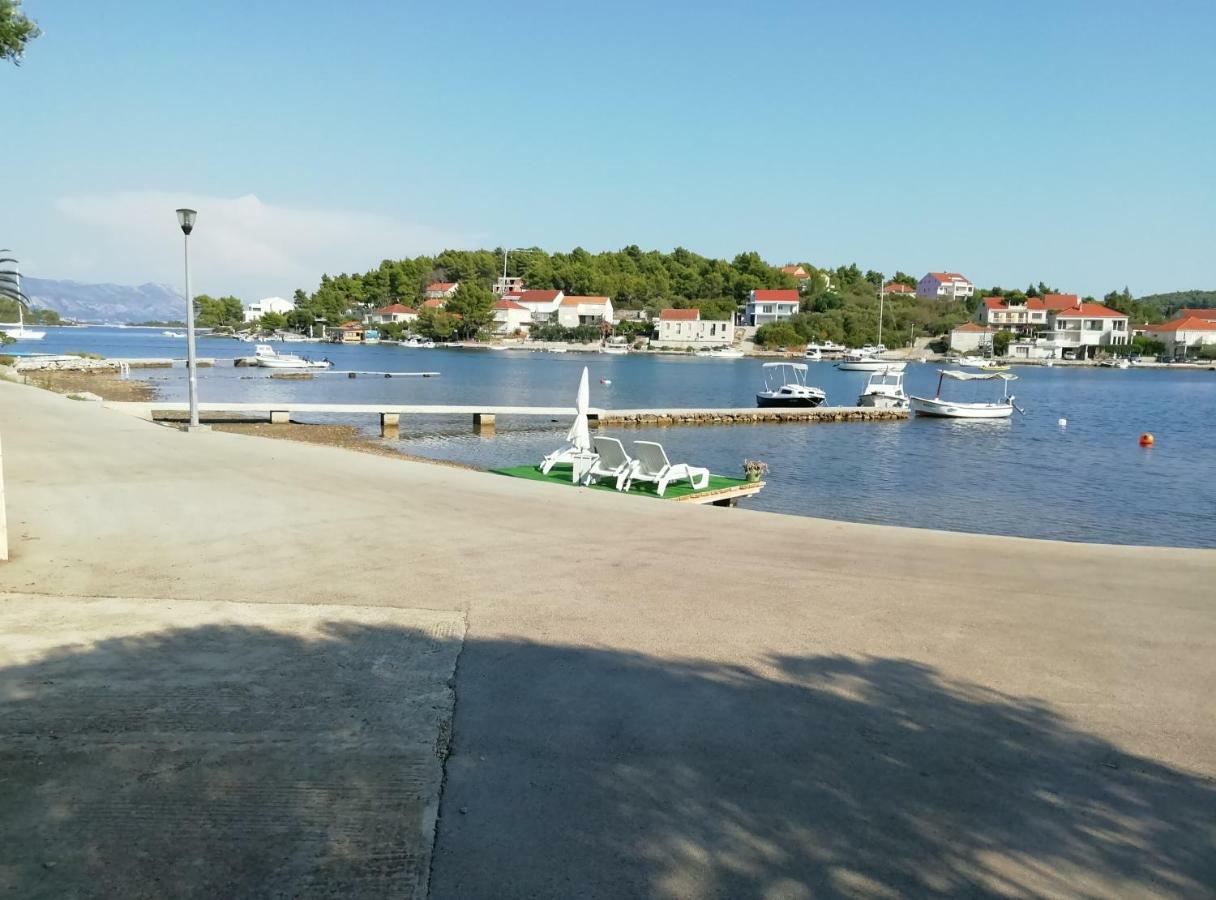 Apartments Ivona Лумбарда Екстериор снимка