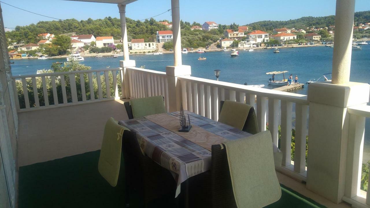 Apartments Ivona Лумбарда Екстериор снимка