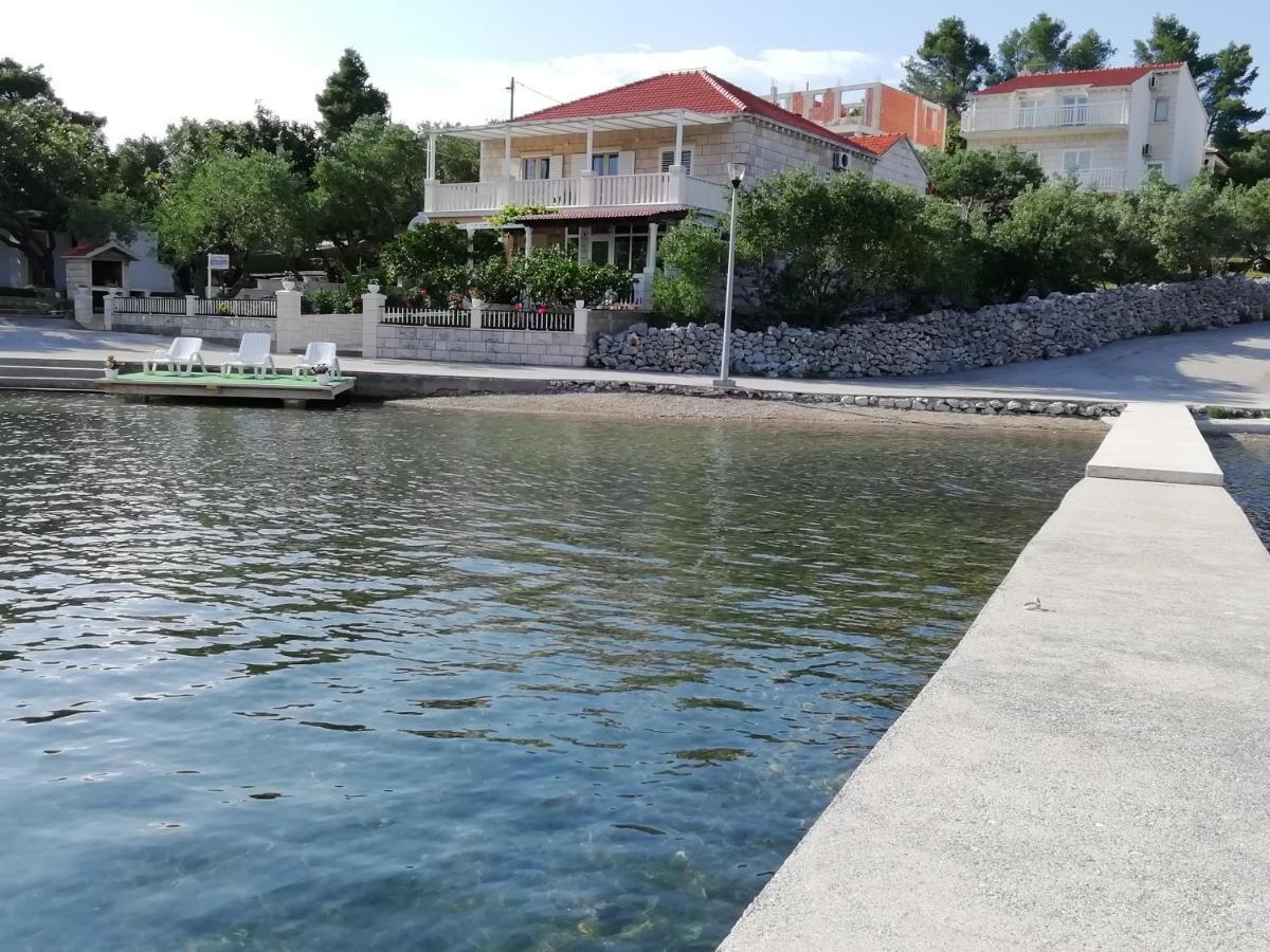 Apartments Ivona Лумбарда Екстериор снимка